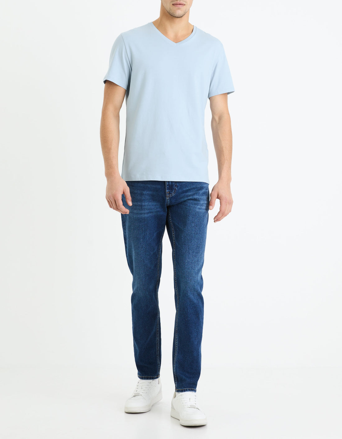 Tee shirt col V