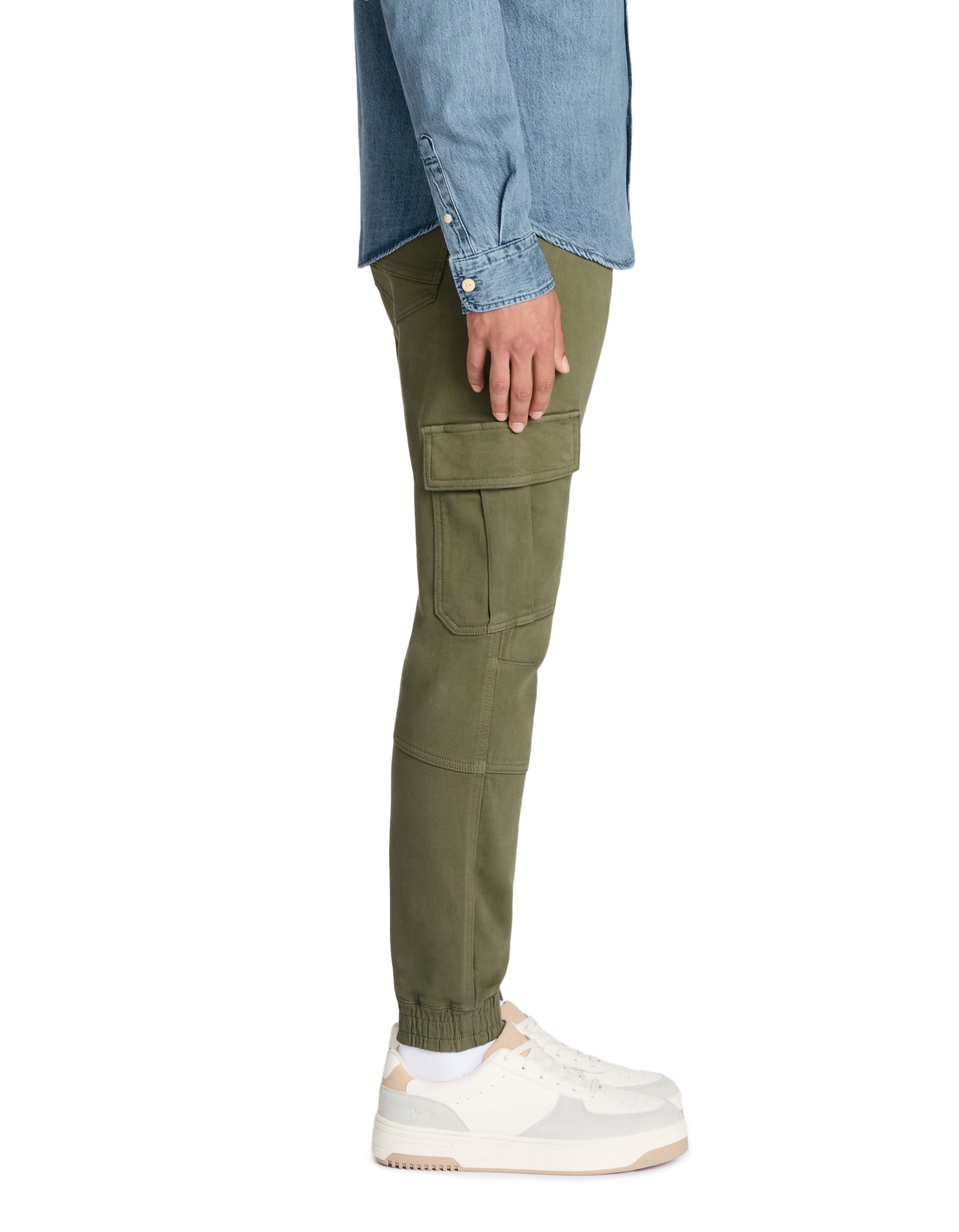 cargo avec taille et bas élastiqués