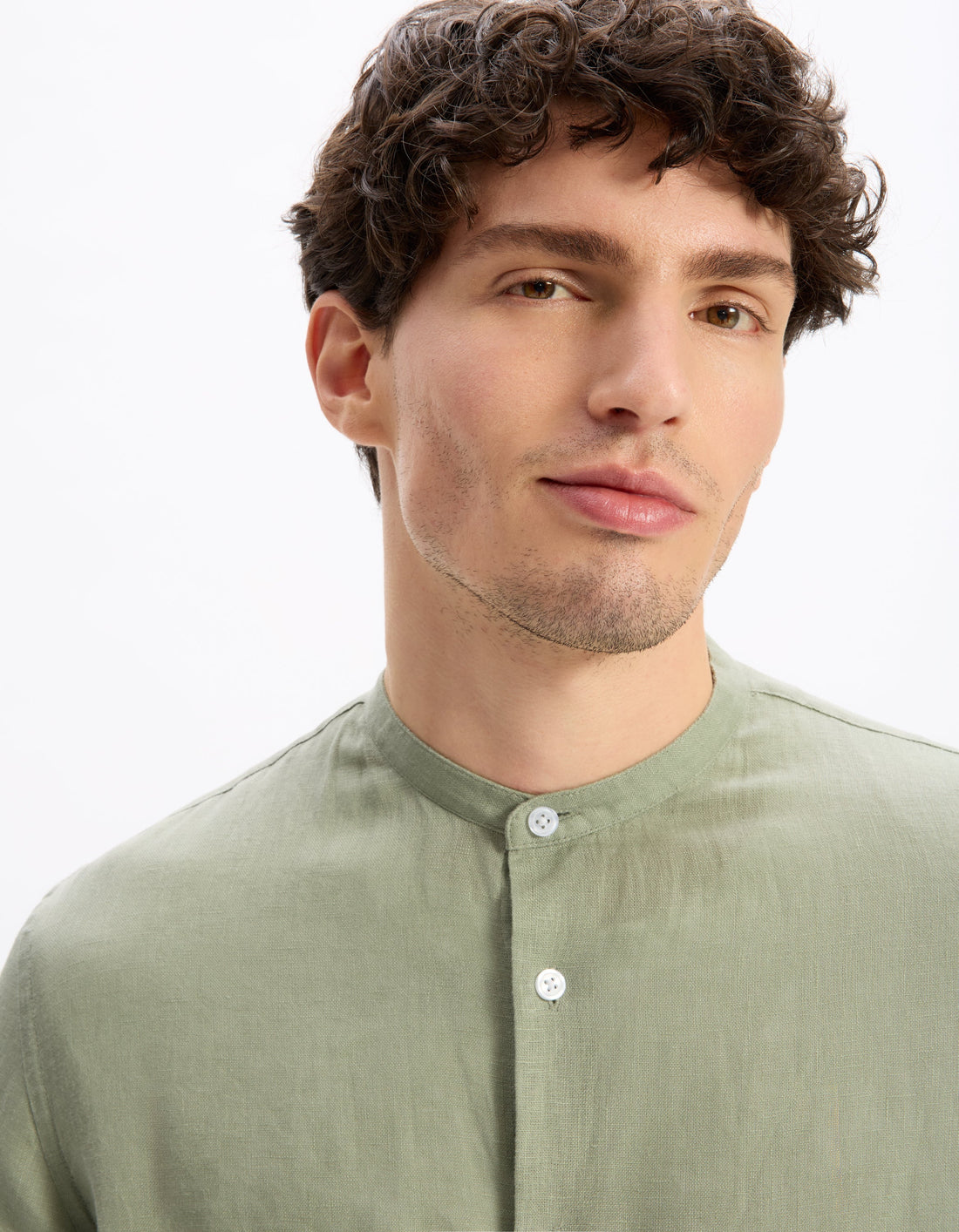 Chemise MC lin COL MAO