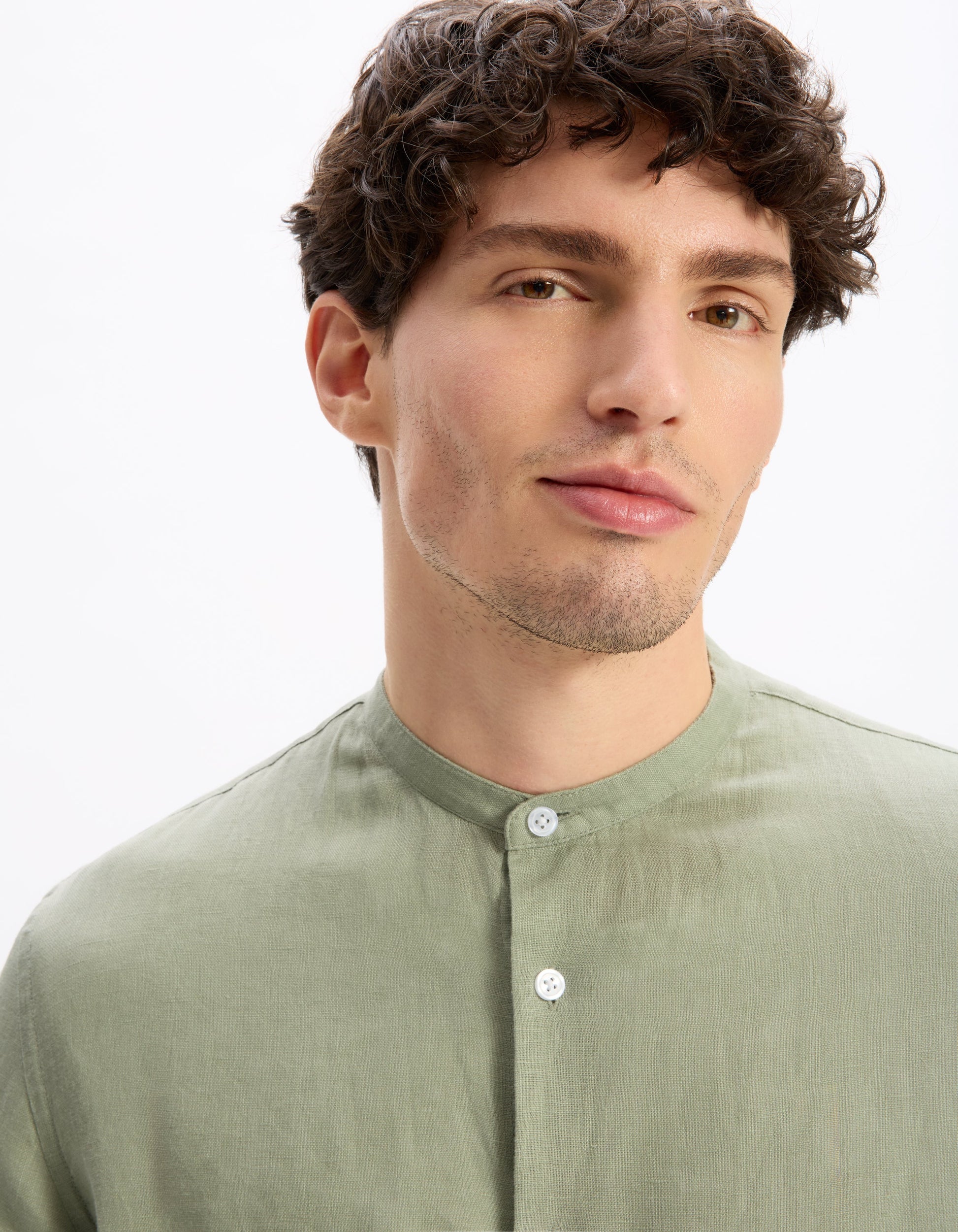 Chemise MC lin COL MAO