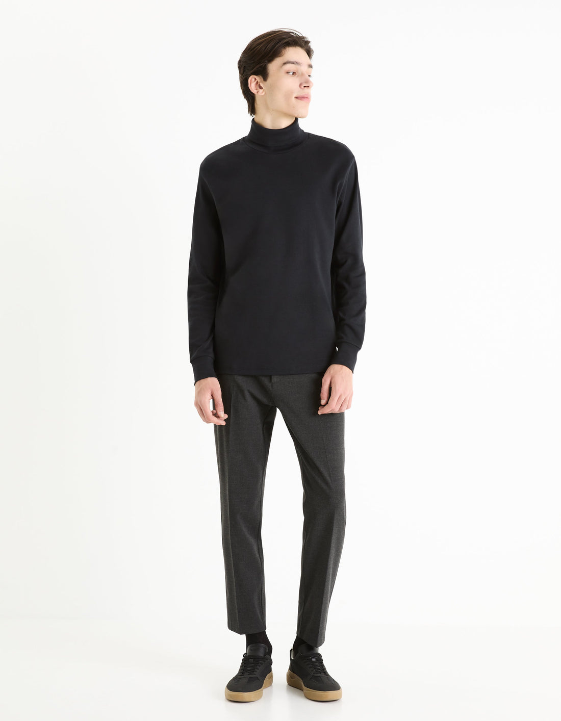 Black Long Sleeves Tshirt