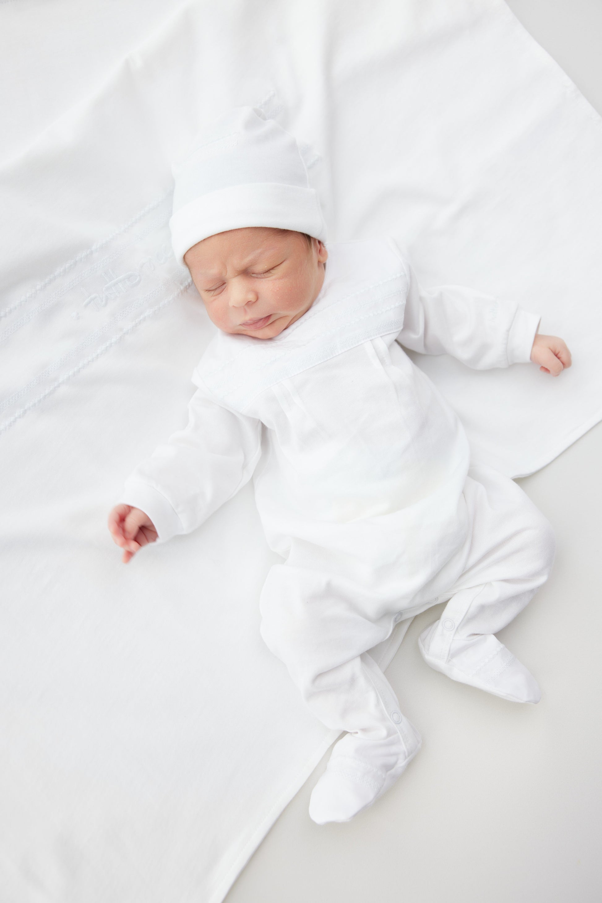 White layette set KHABBAZ
