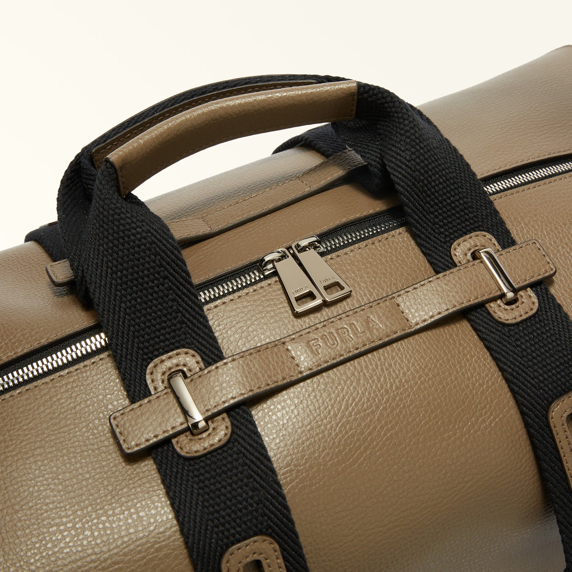 Man Giove Edro Duffle Moka Furla