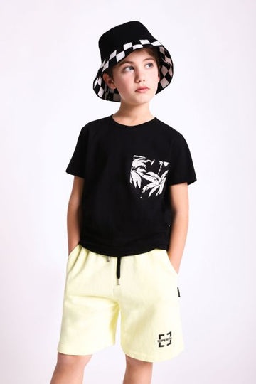 black t-shirt KHABBAZ