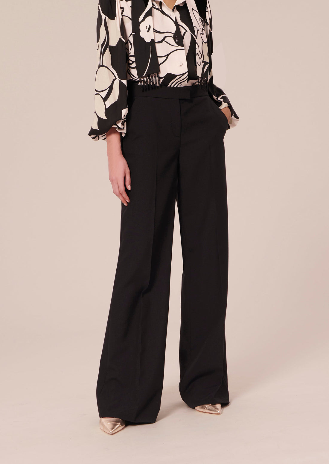 Primavera black cold wool pants by Tara Jarmon Lebanon