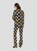 Women's Stylish Jacket with Flared Lapels and Buttoned Cuffs.