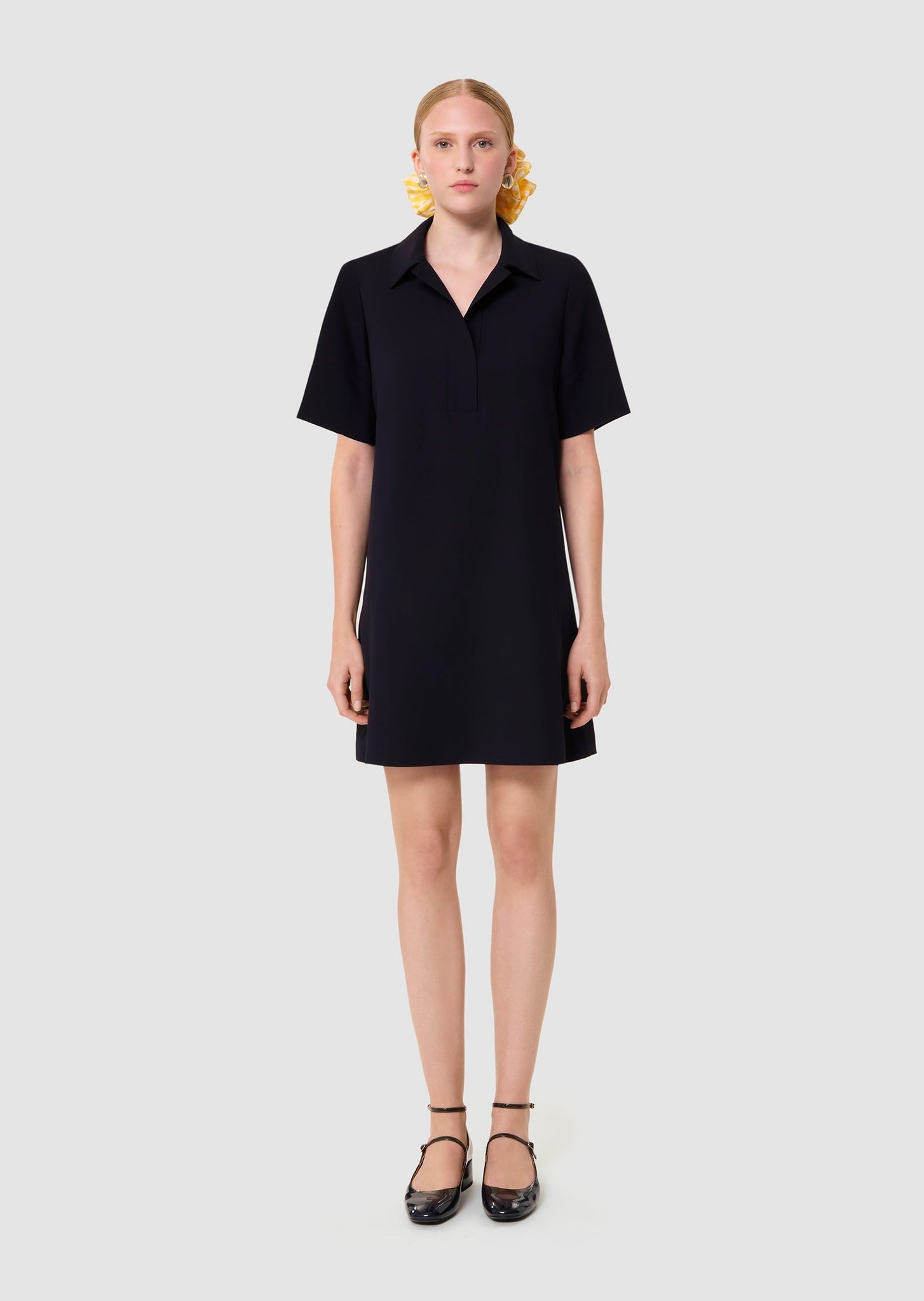 Women wearing Robby Navy Dress by Tara Jarmon Lebanon