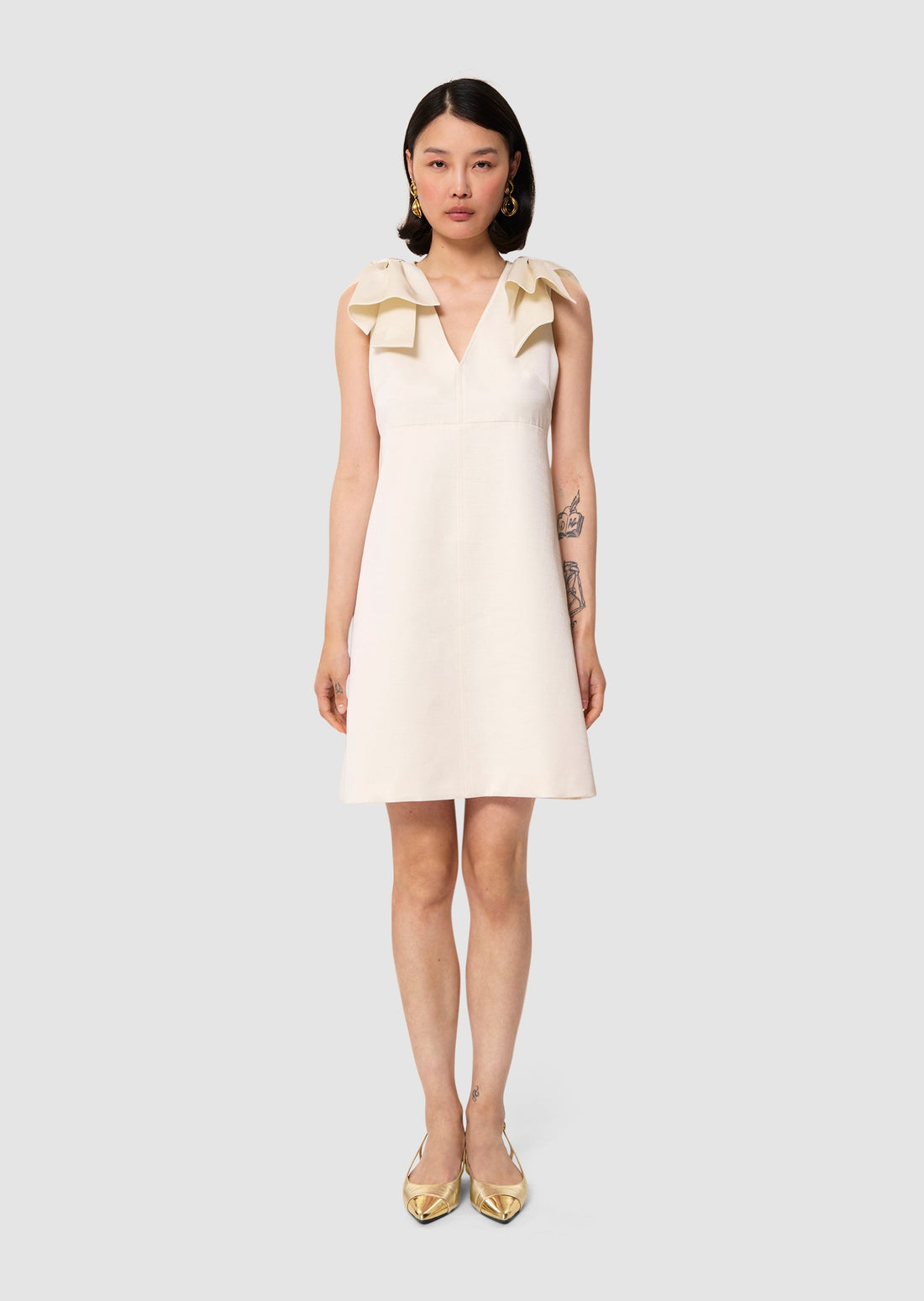 Remarquable ecru satin linen dress