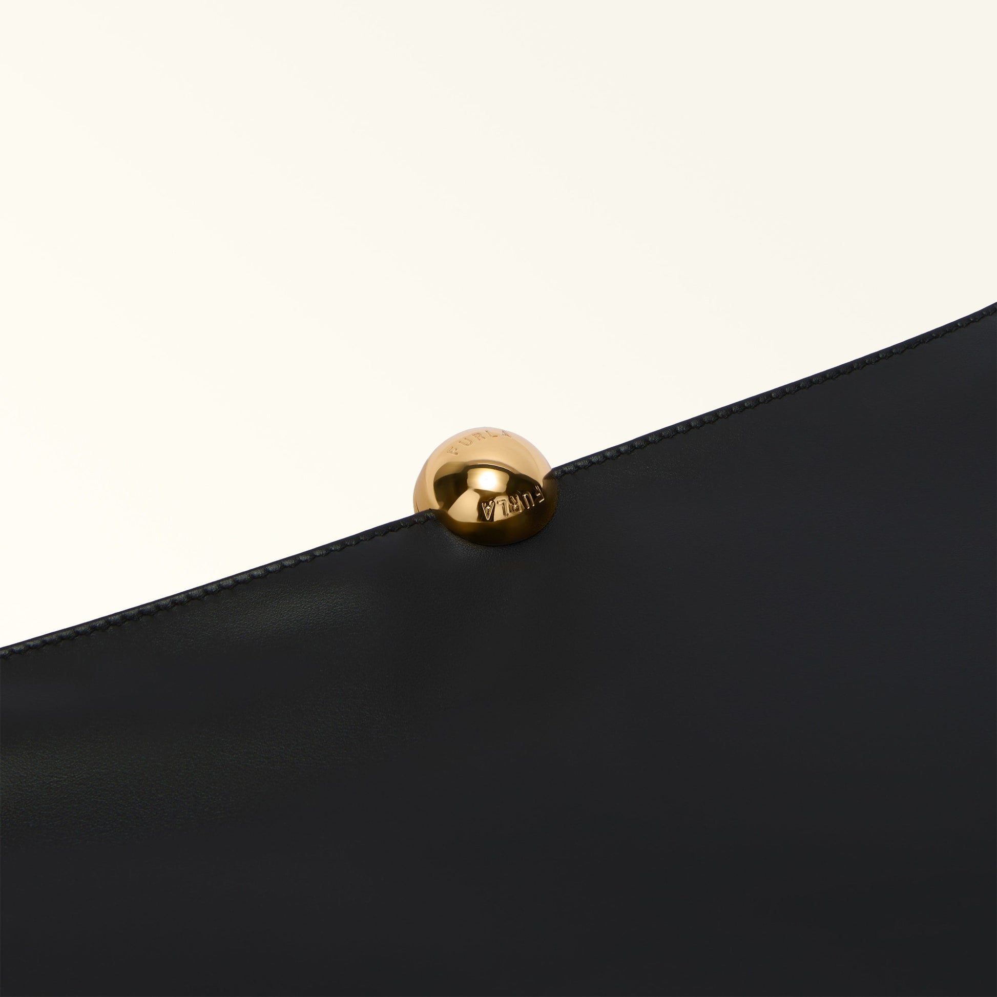 Furla Sfera Soft M Clutch Furla