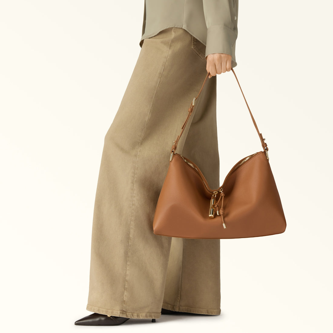 Furla Debby M Shoulder Bag Soft in Brown - Bags 