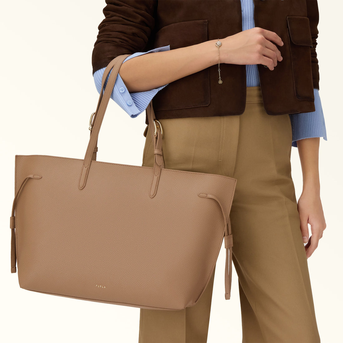 Furla Ava L Tote Bag In Leather