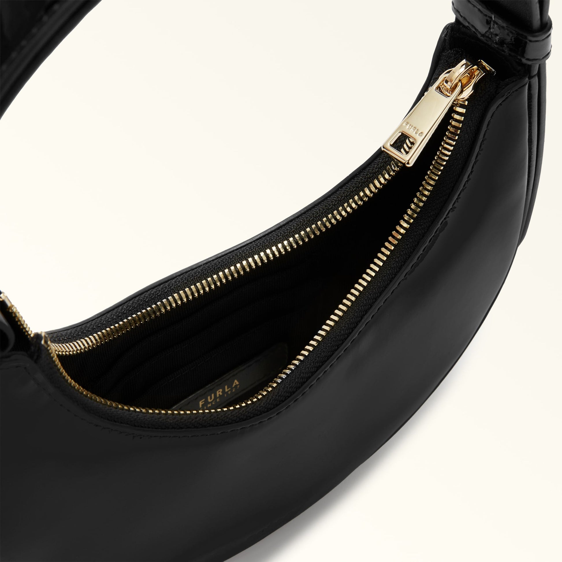 Furla Delizia Shoulder Bag Nero Furla