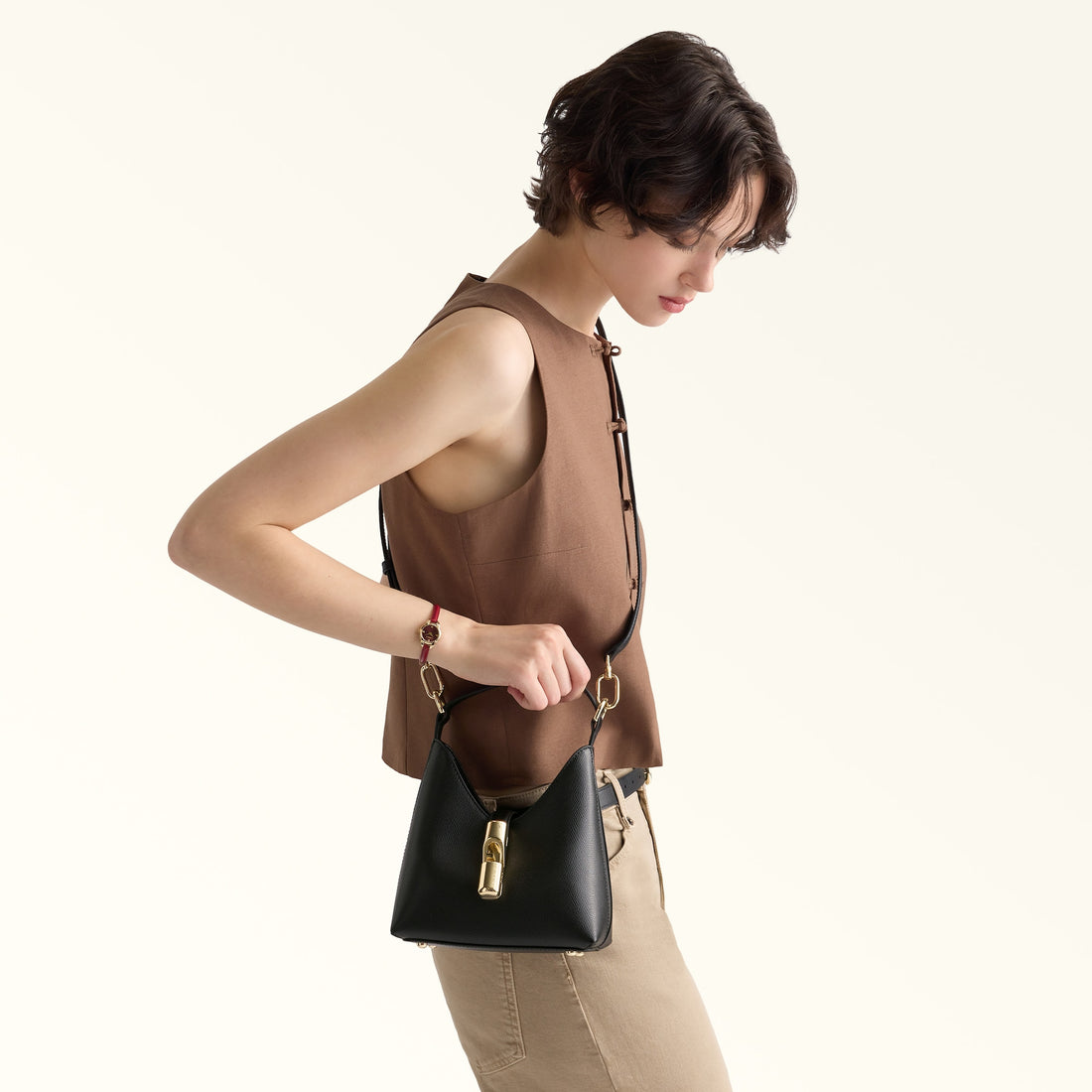 Furla Iride M Hobo Bag In Leather
