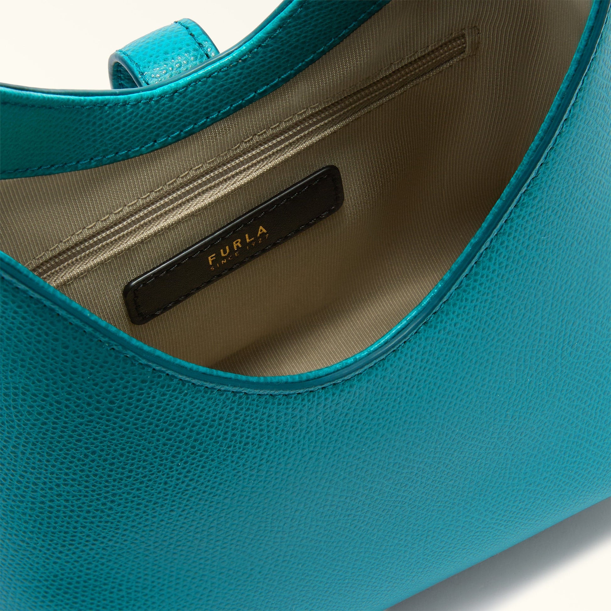 Furla Iride Mini Hobo W/Strap Furla