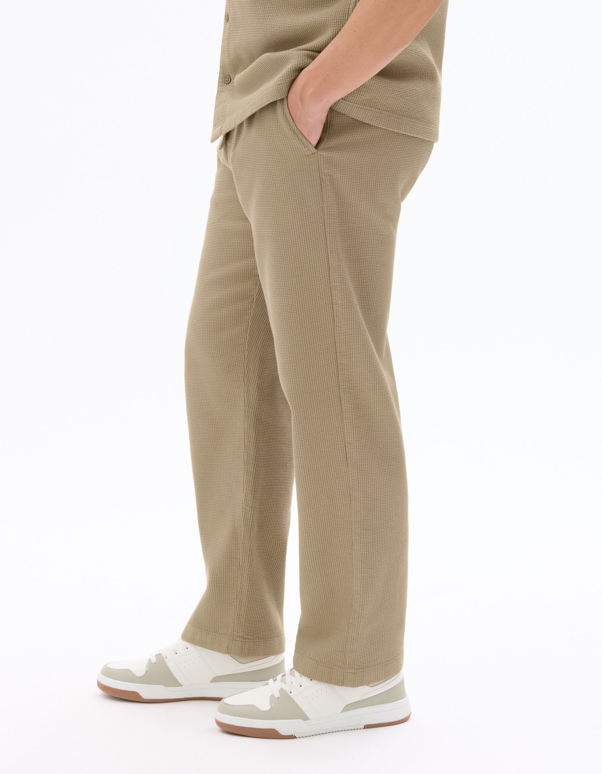 100% Cotton Straight-leg Pants with Honeycomb Texture Celio