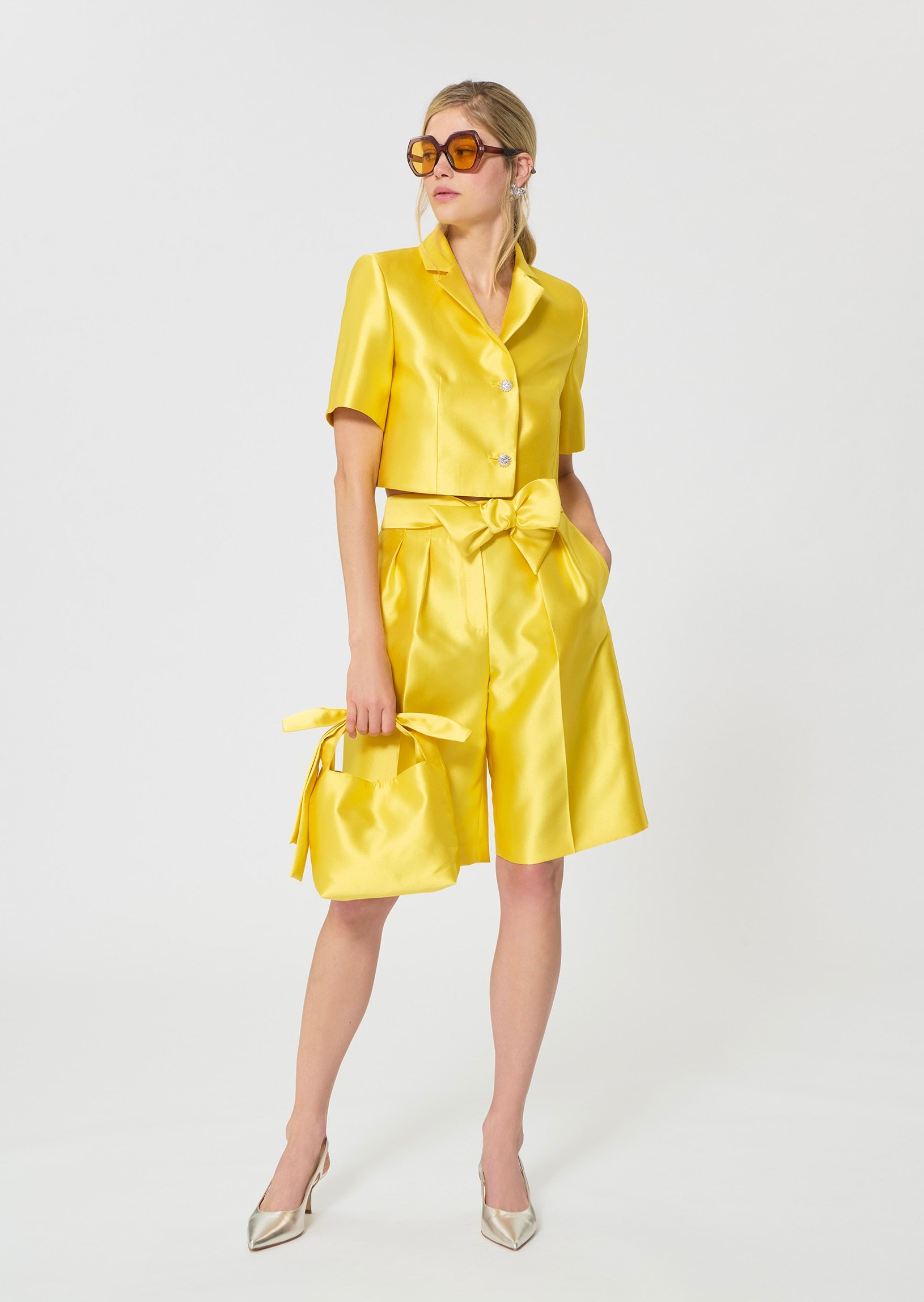 shorts in yellow duchess satin