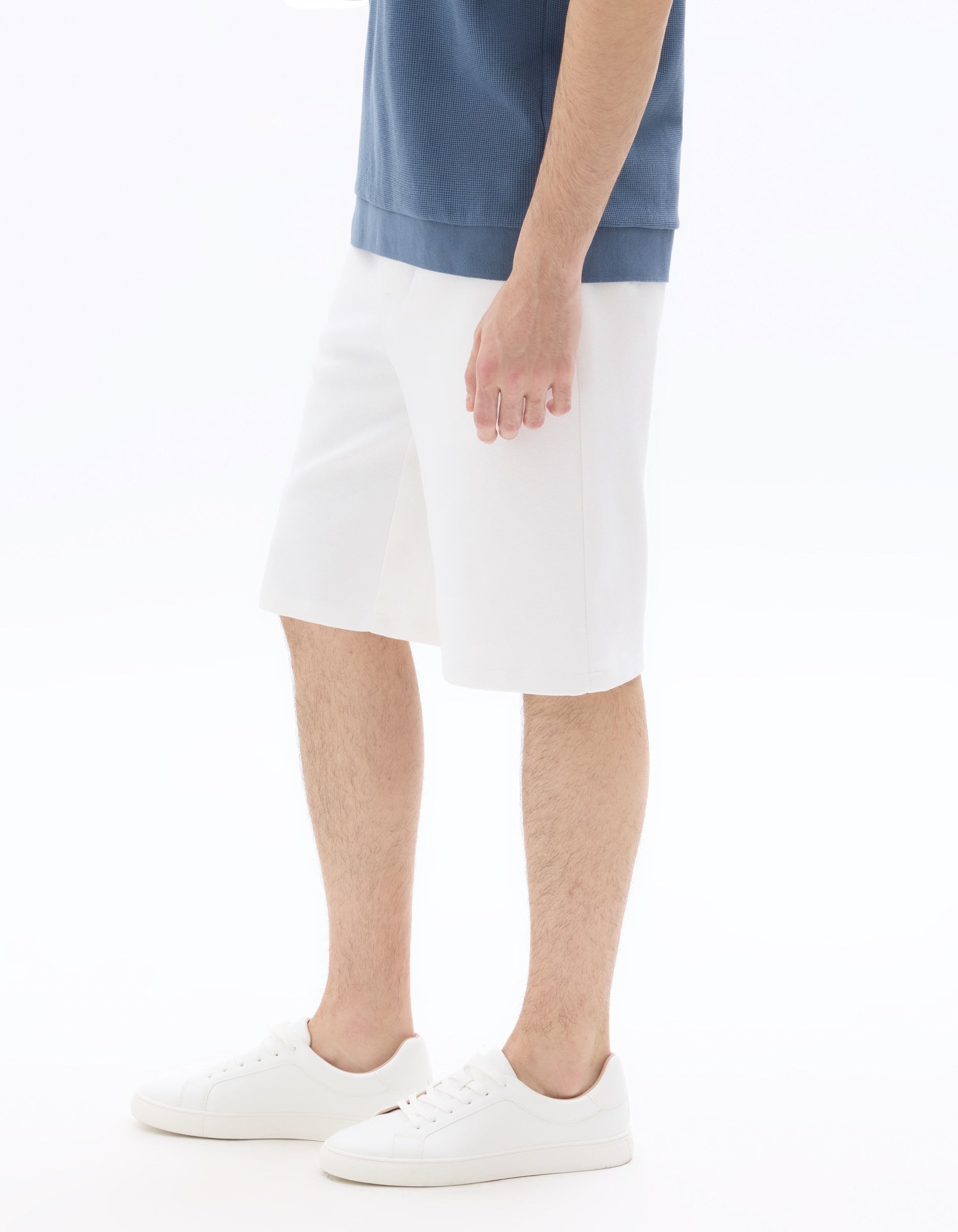 Loose Twill-Effect Knit Bermuda Shorts Celio