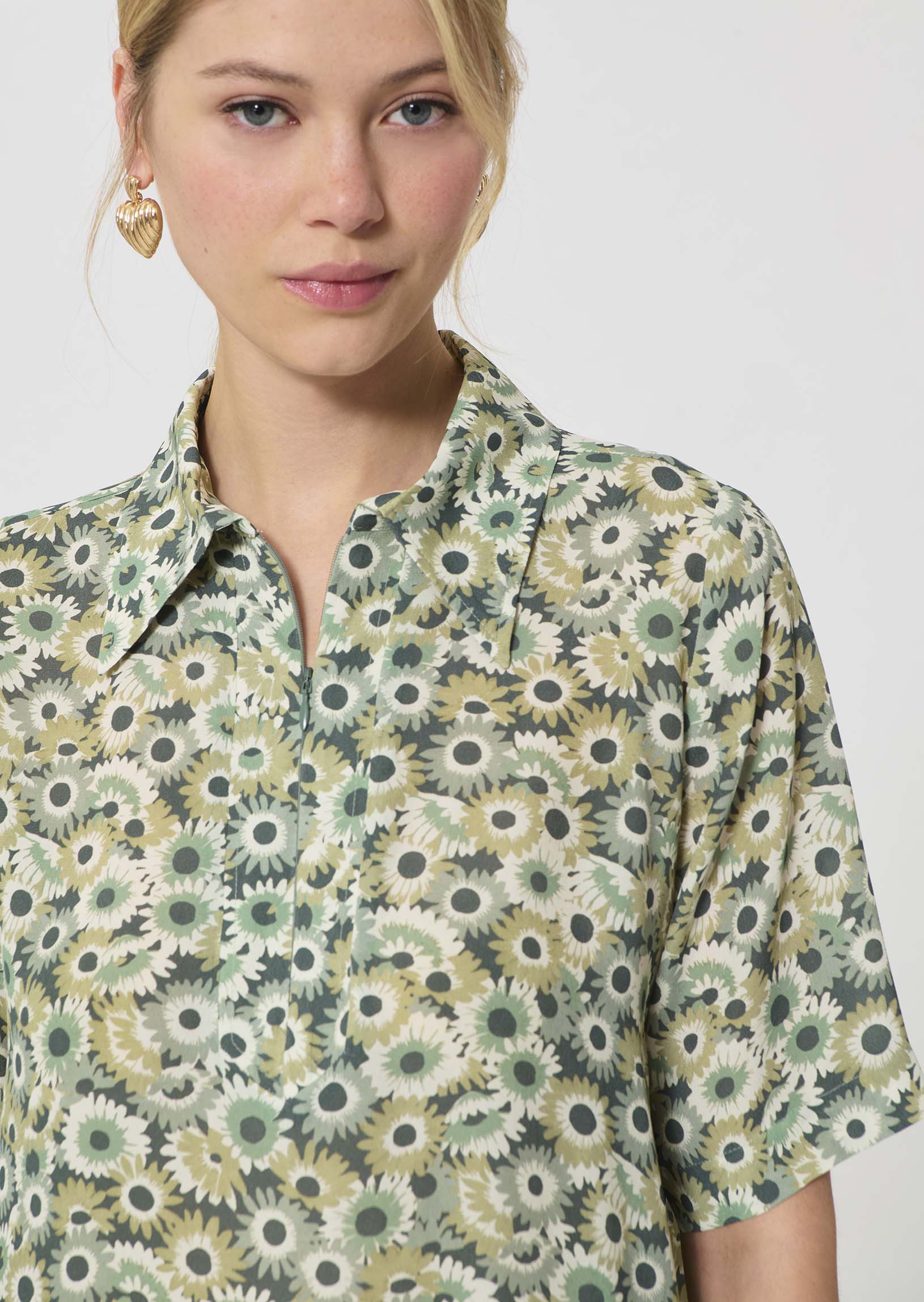 top in green floral print