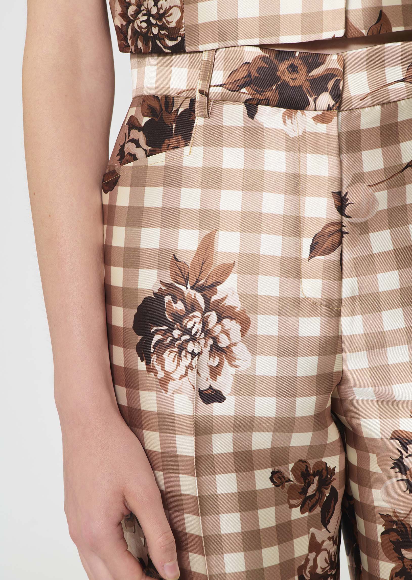 trousers in beige gingham print