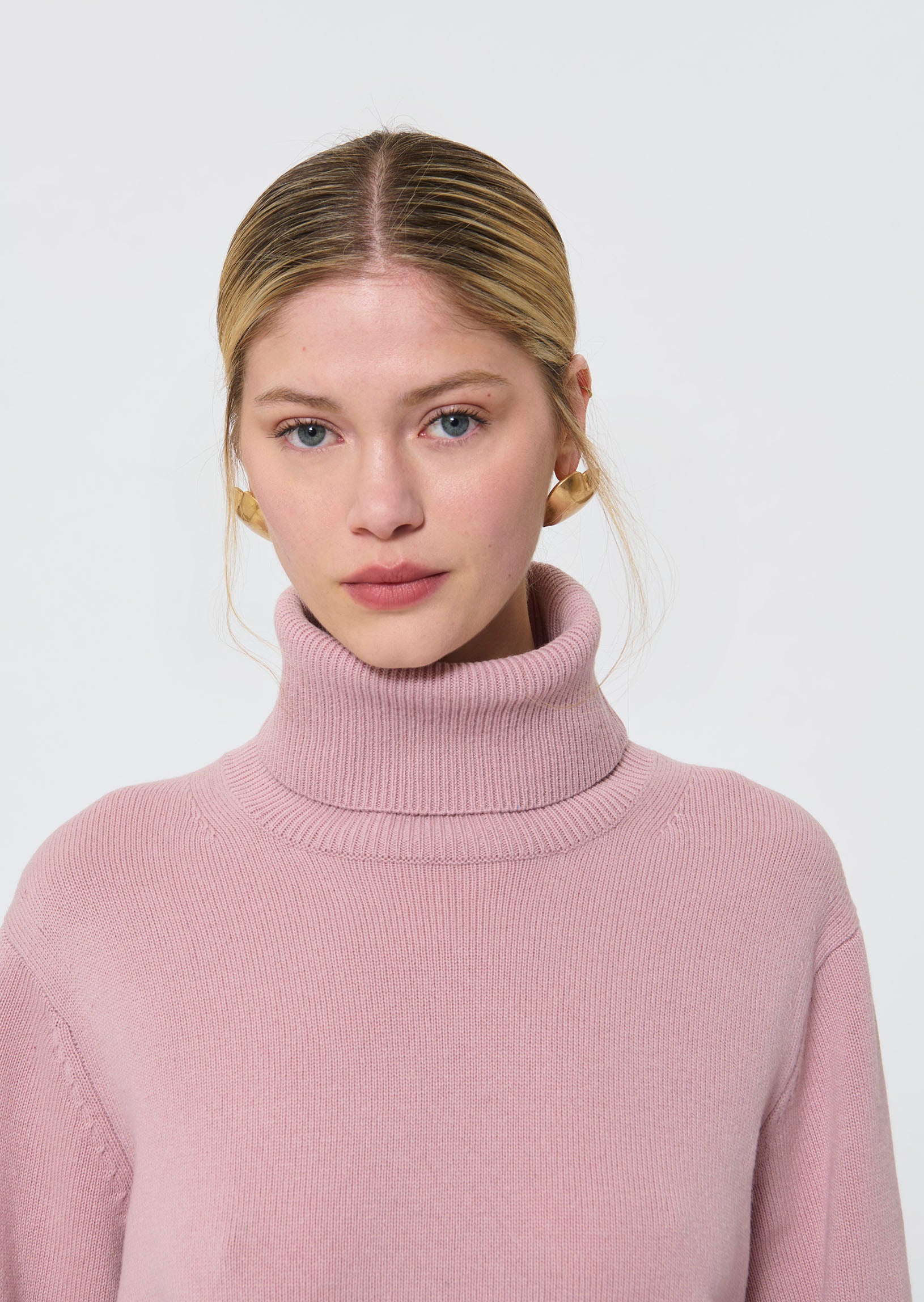 Palia  blush sweater for women