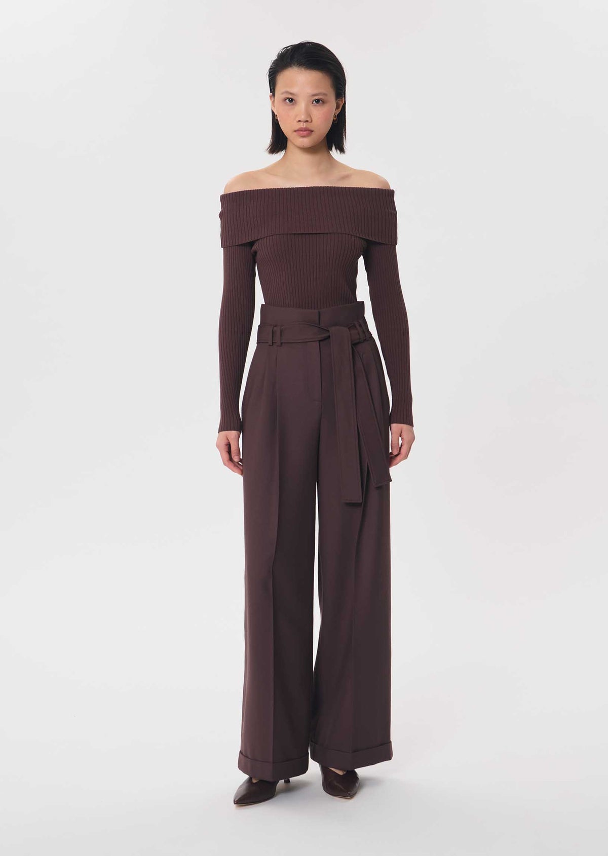 Pia trousers in brown by Tara Jarmon