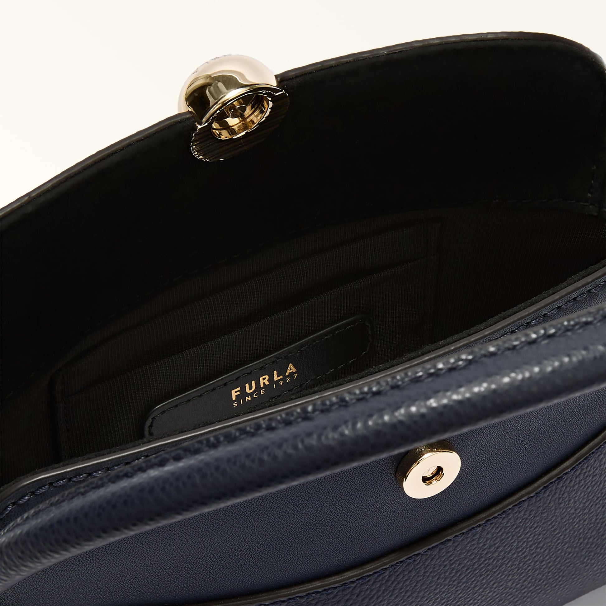 Furla Nicole L Boston  Bag In Leather
