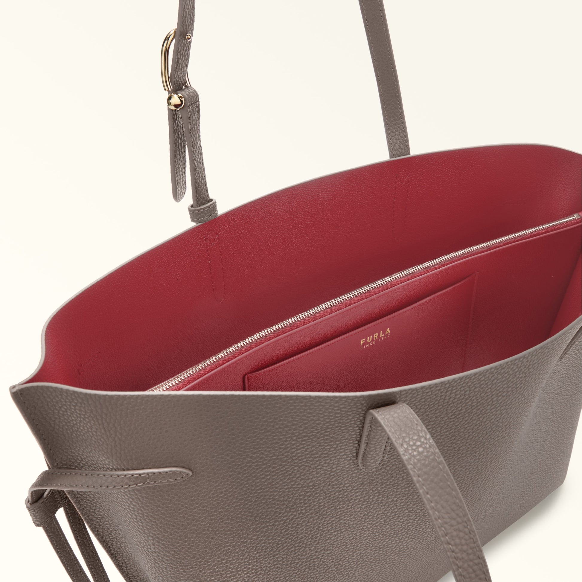 Furla Ava L Tote Bag In Leather