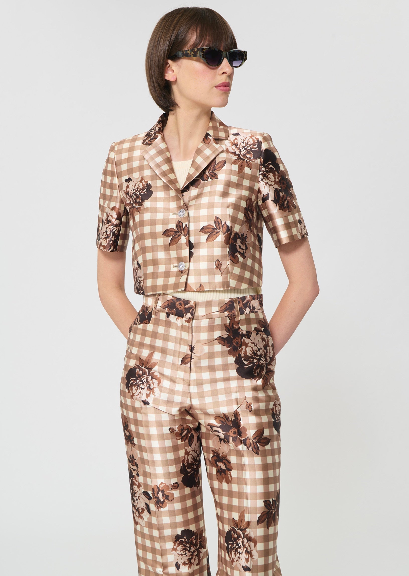 jacket in beige gingham print
