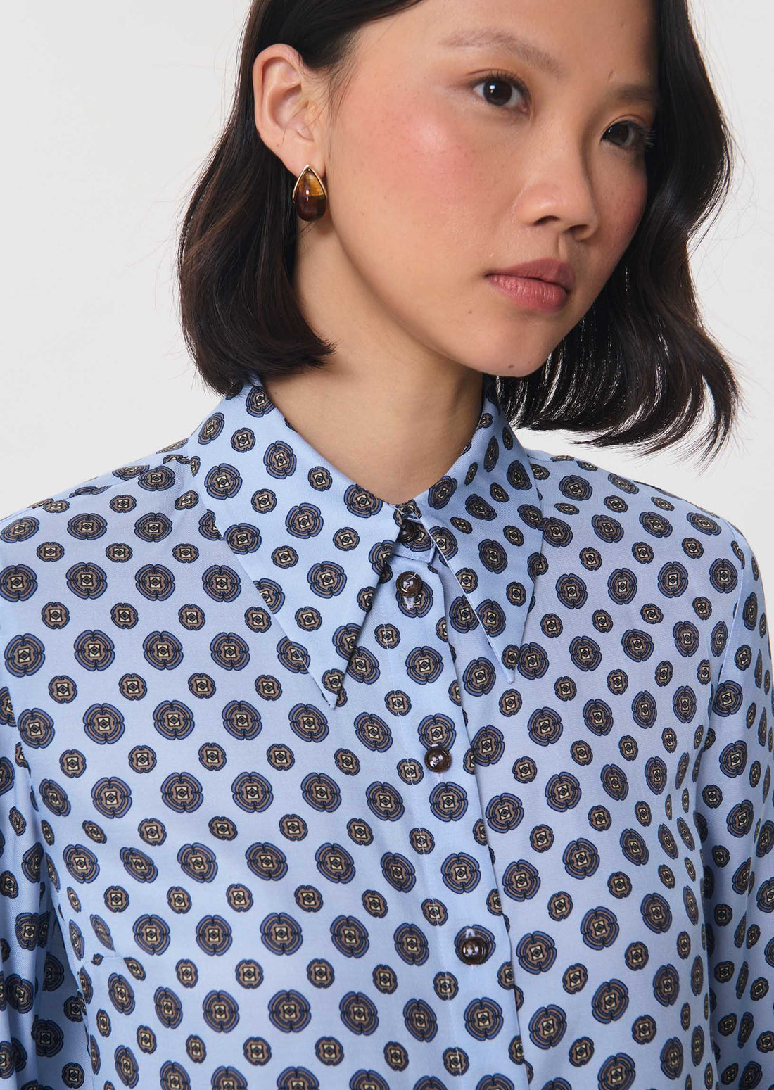 Claudie shirt in blue by Tara Jarmon