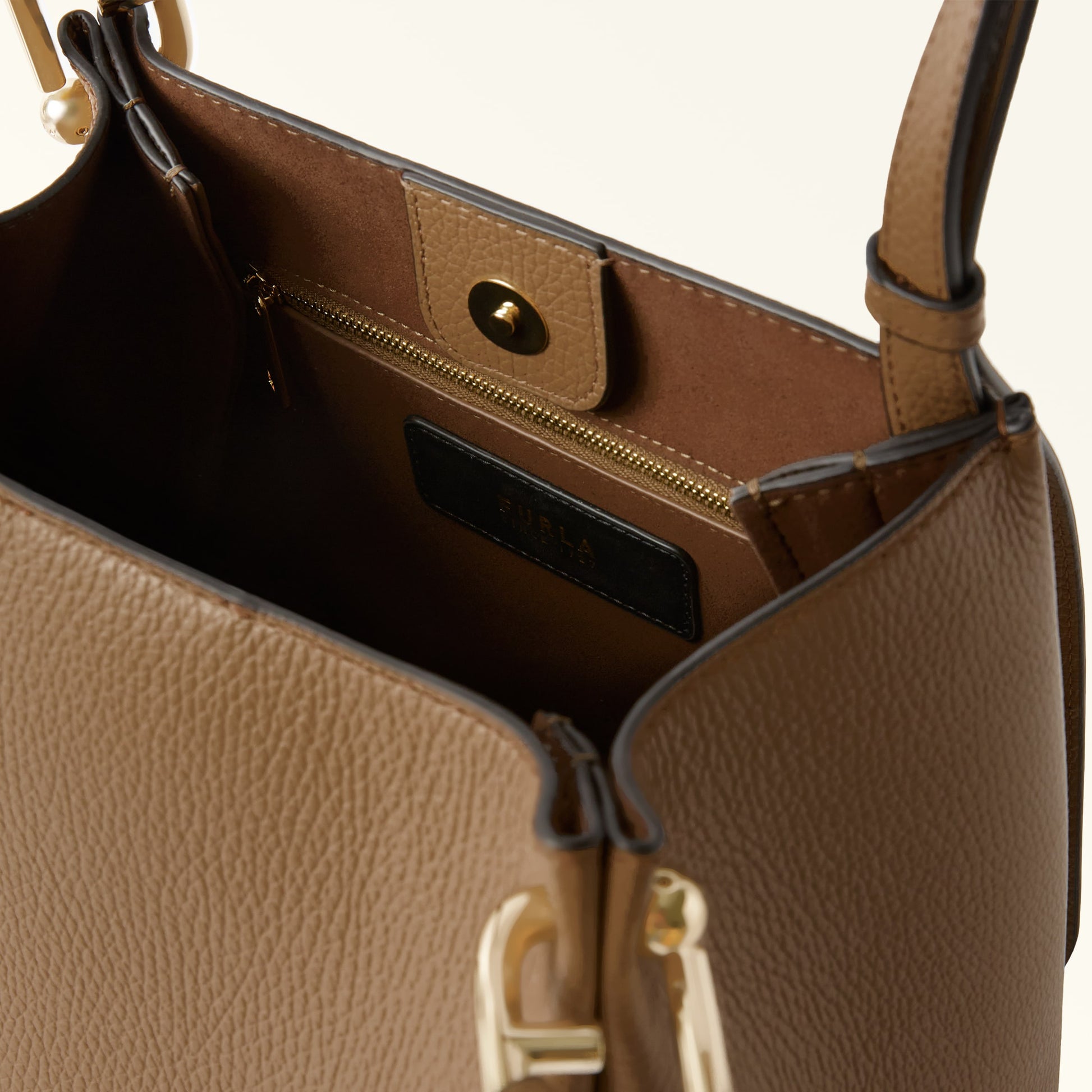 Furla Nuvola M Tote in Brown - Bags 