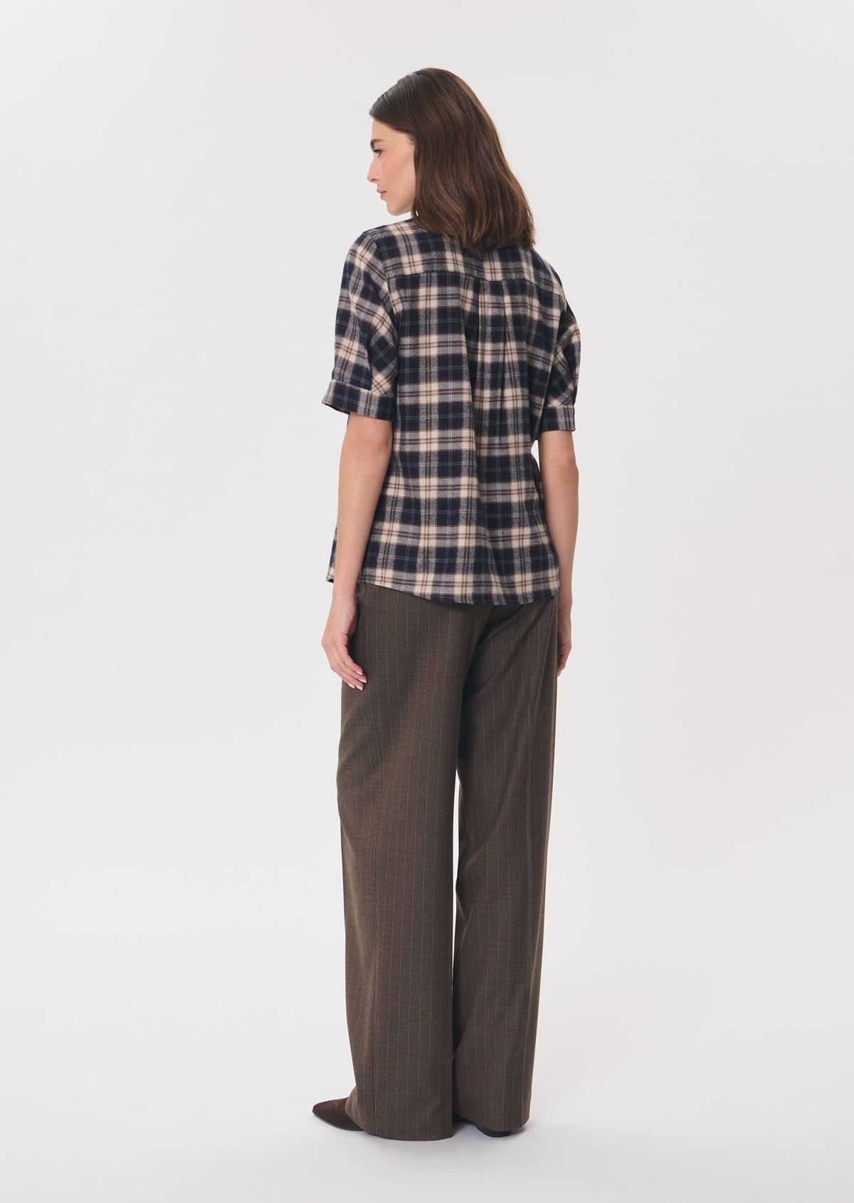 Carla shirt in brown by Tara Jarmon
