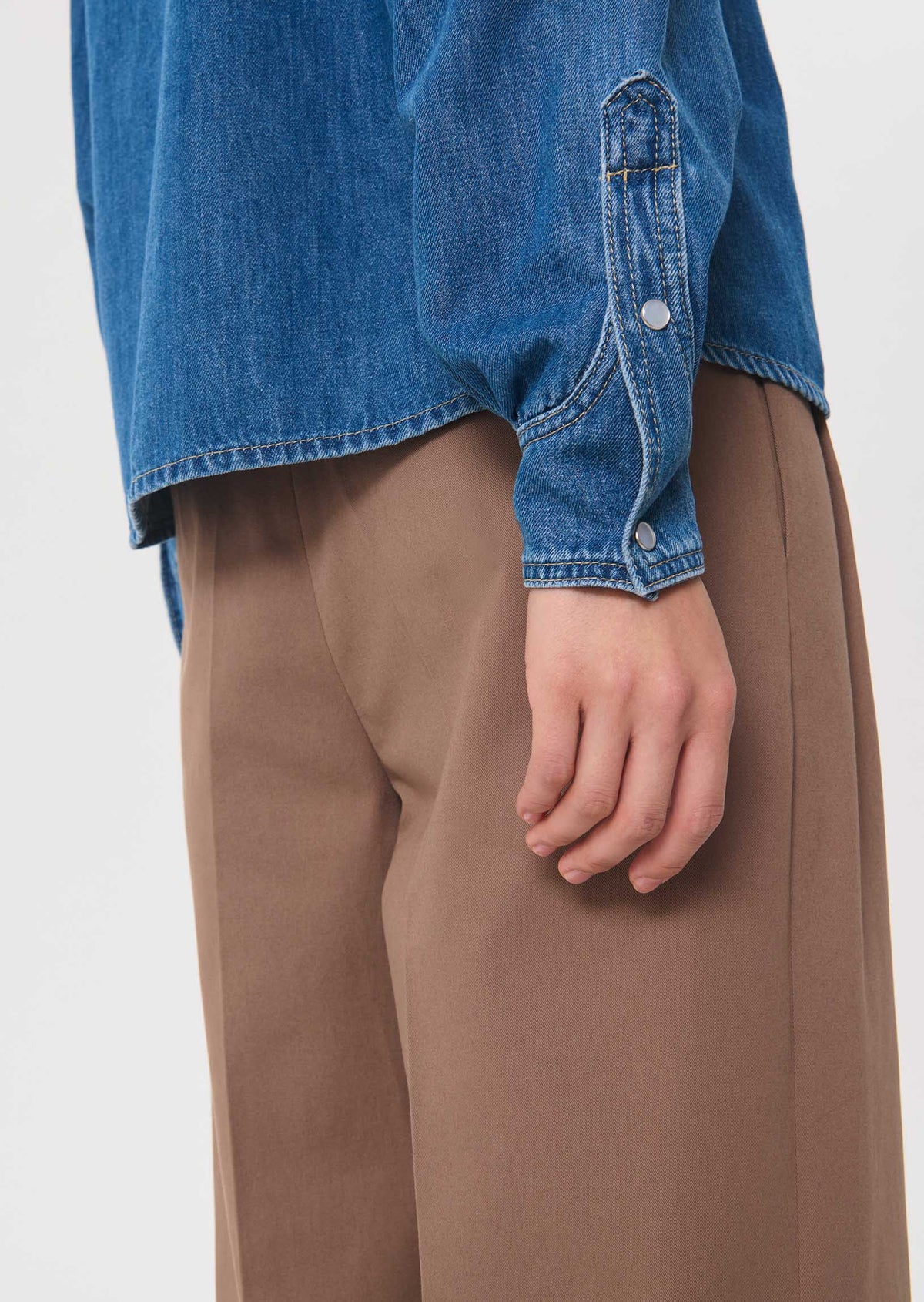 Chloe shirt in denim blue cotton by Tara Jarmon