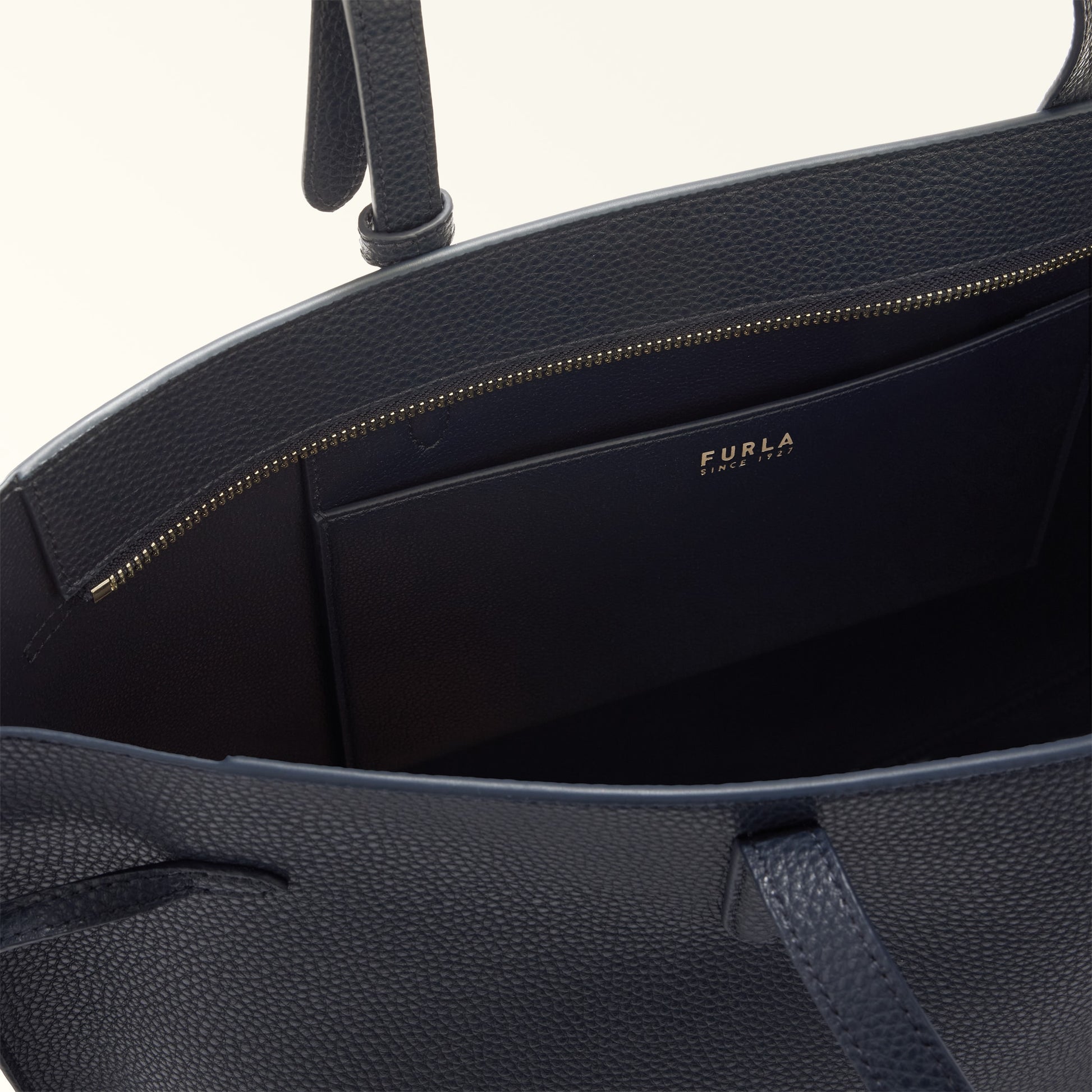 Furla Ava L Tote Bag In Leather