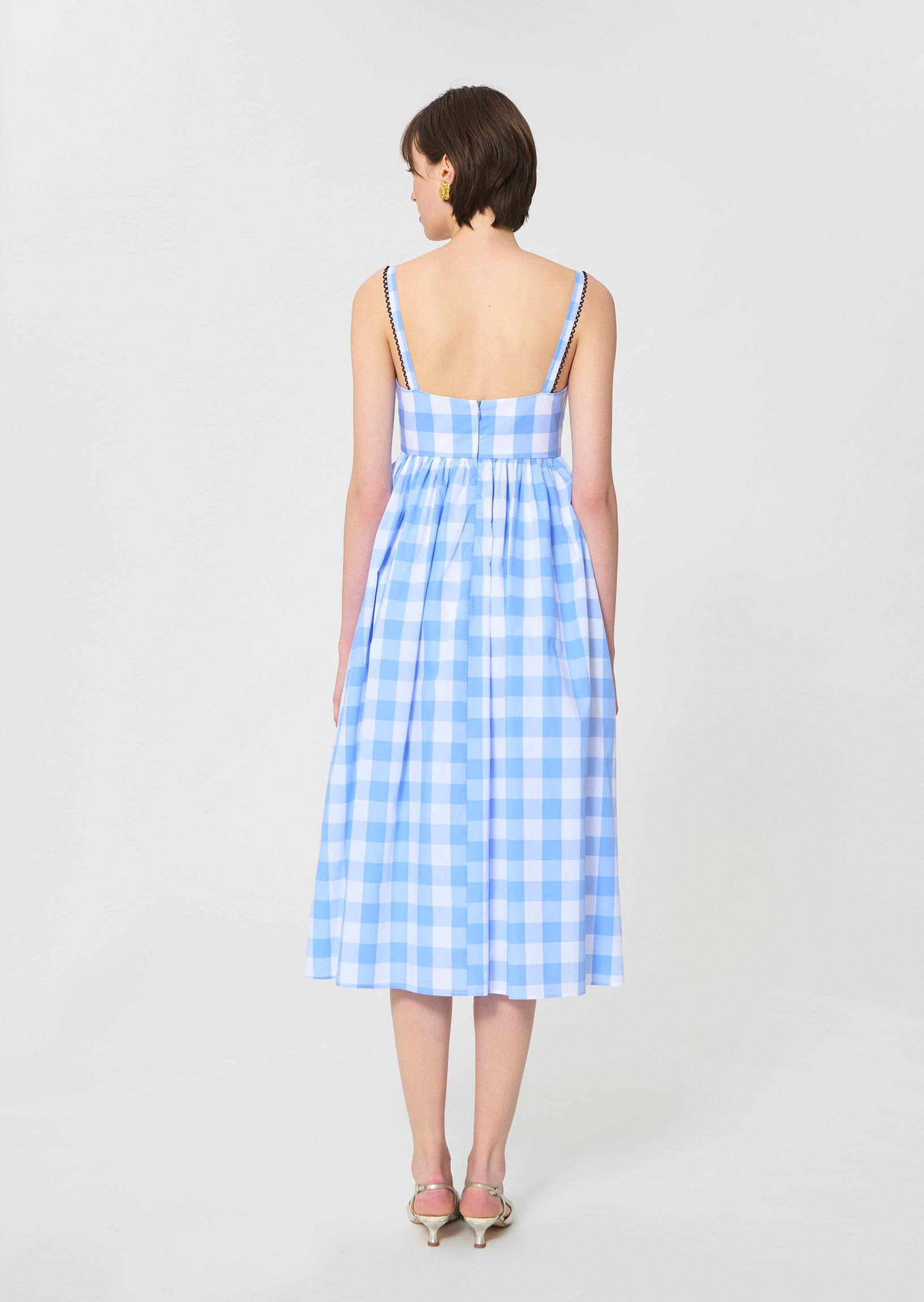 dress in sky blue gingham