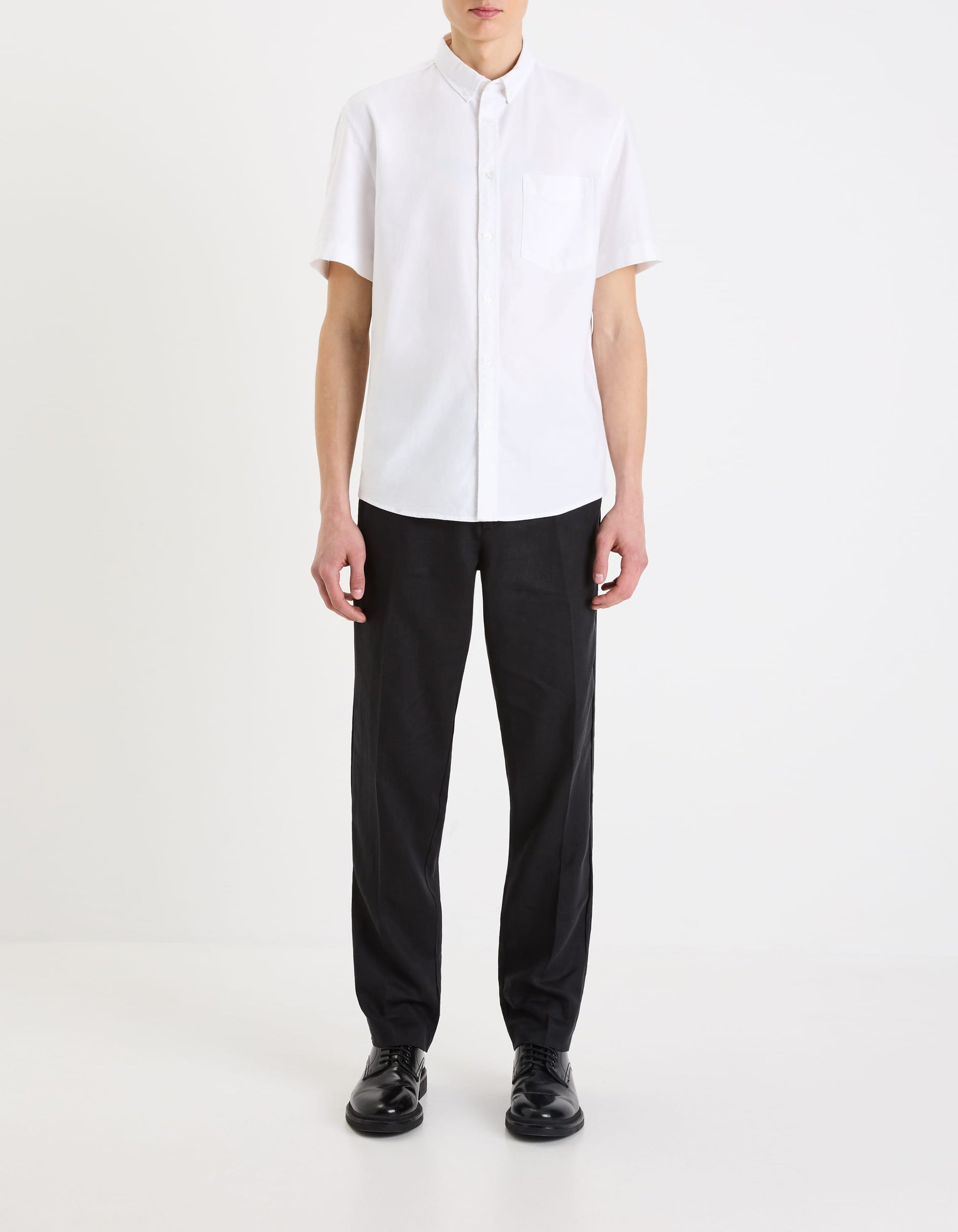 white Short sleeves Shirt