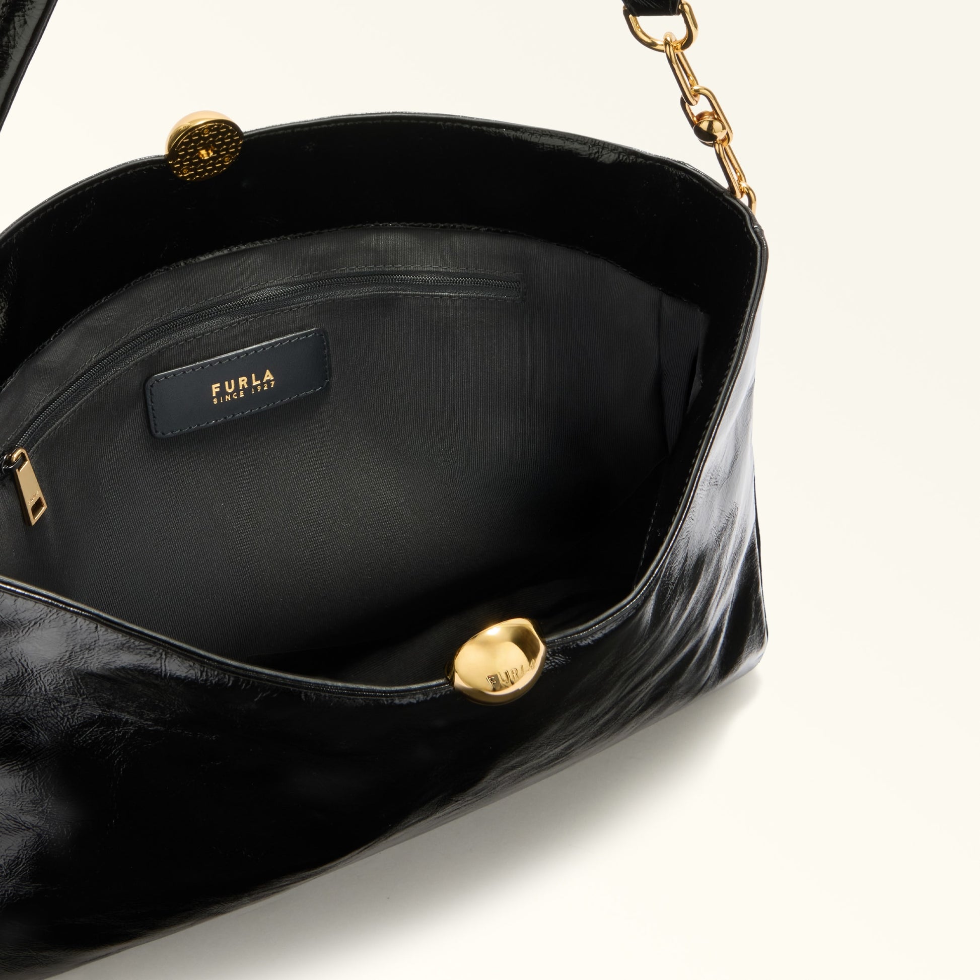 Furla Sfera Soft L Shoulder  Bag In Leather