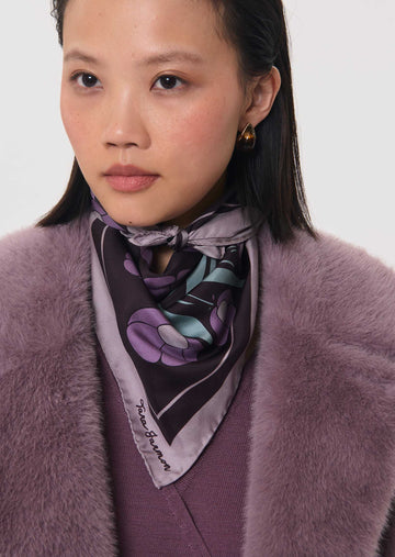 Elena scarf in purple silk by Tara Jarmon