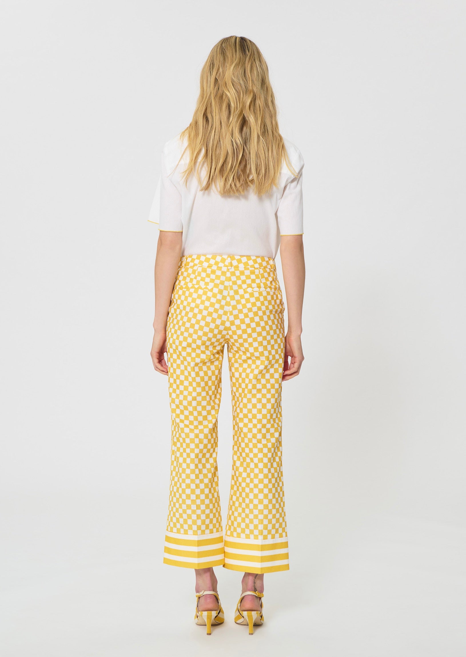 trousers in yellow checkered pattern linen