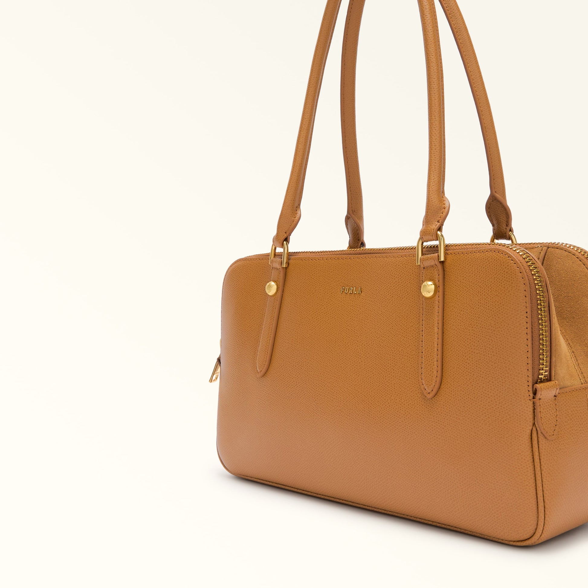 Furla Giulia M Boston  Bag In Leather