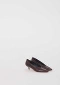 Khate pumps in brown leather by Tara Jarmon