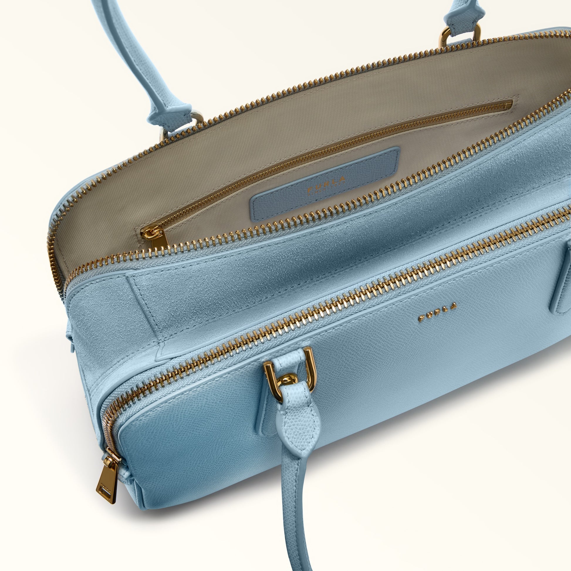 Furla Giulia M Boston  Bag In Leather