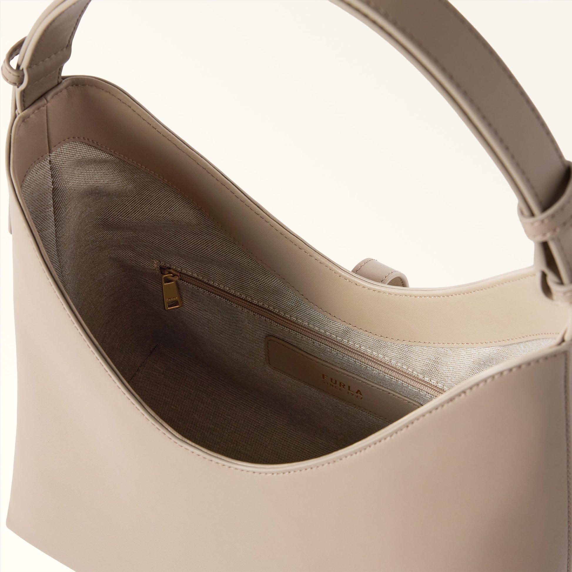 Furla Goccia M Hobo in White - Bags 