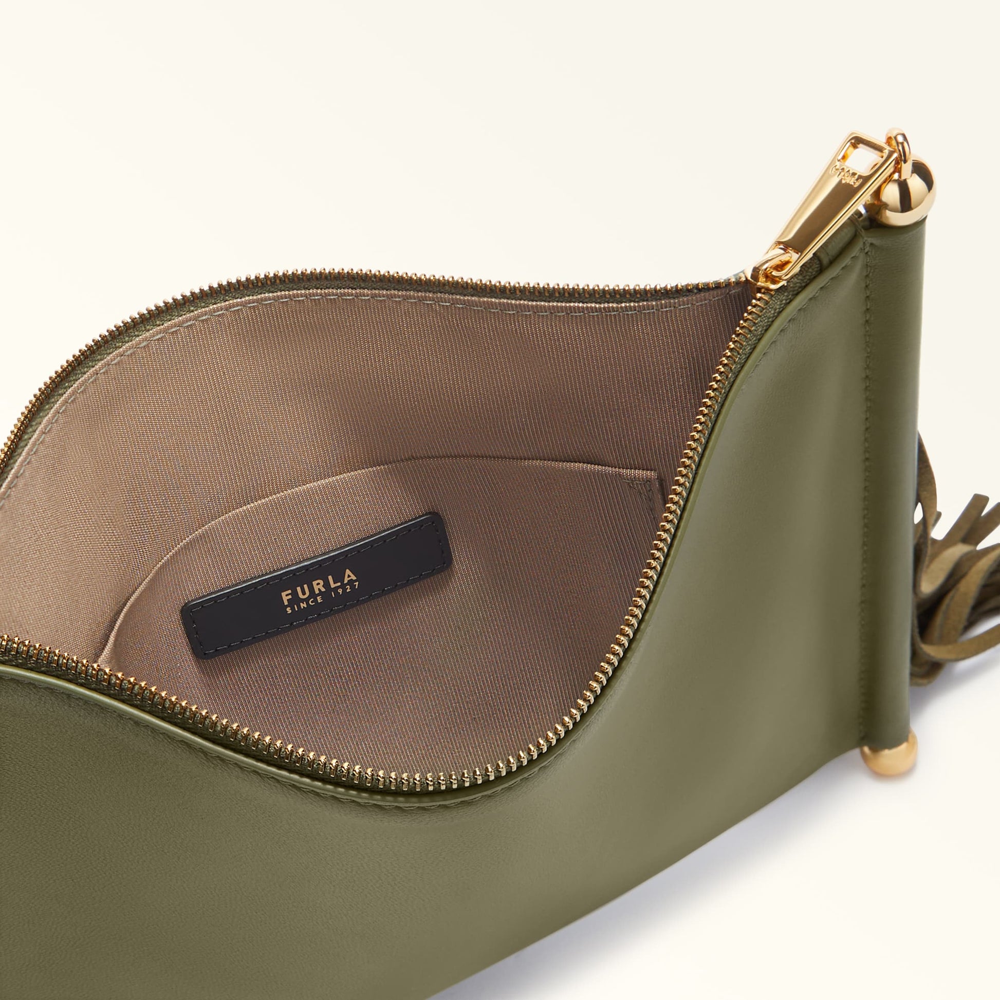 Furla Sfera Soft Xl Shoulder  Bag In Leather