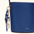 Furla Roxie M Bucket  Bag In Leather