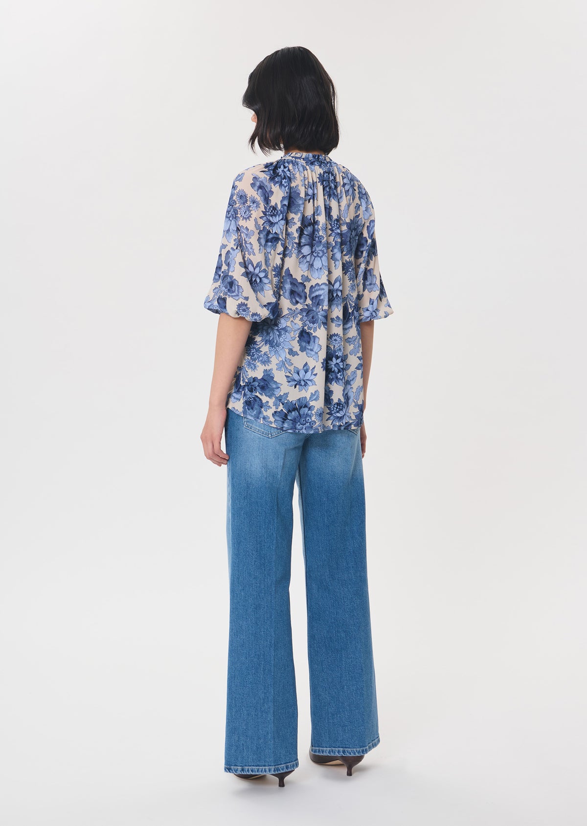 Tomaso top in off white by Tara Jarmon