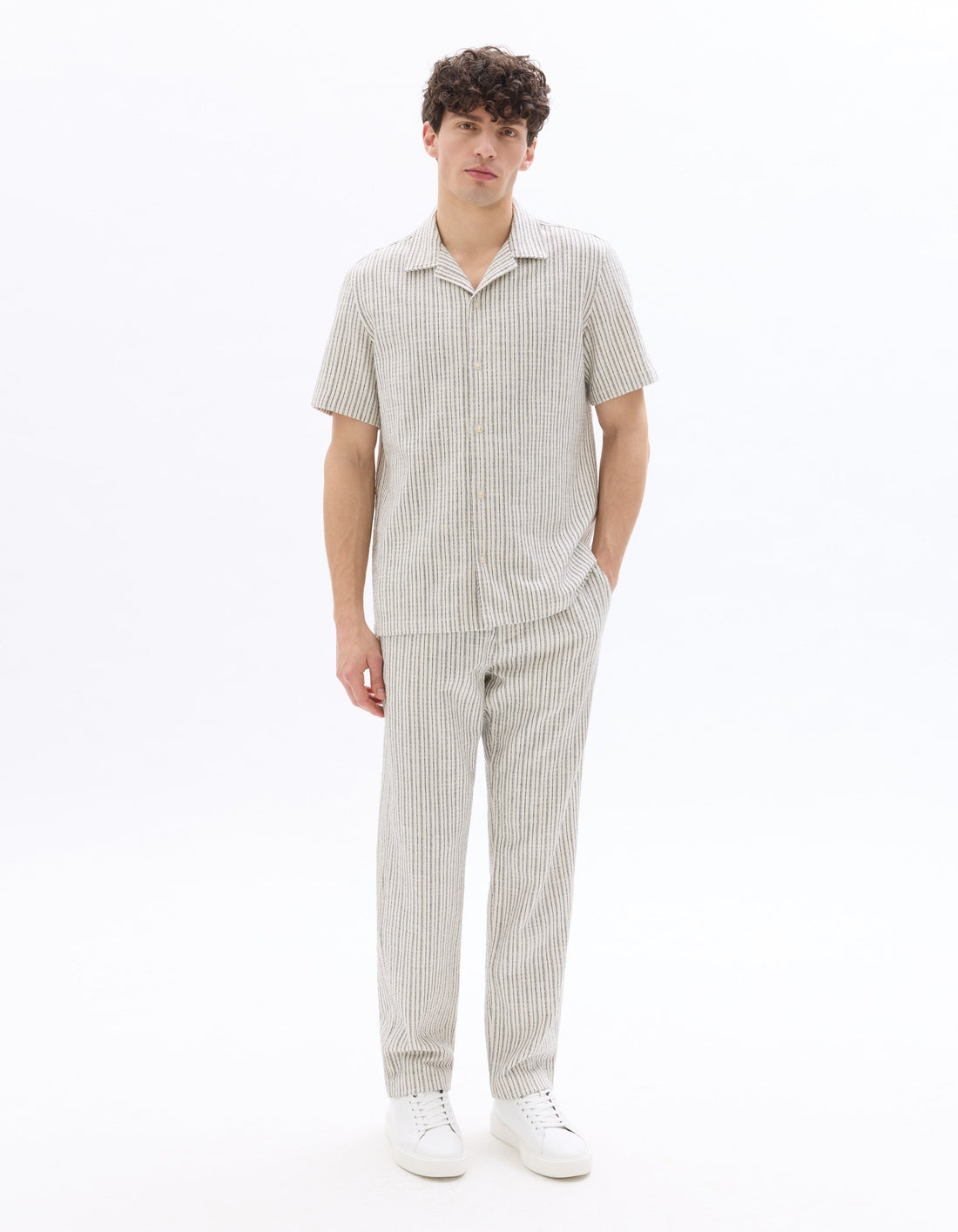 Straight Textured and Striped Pants Celio