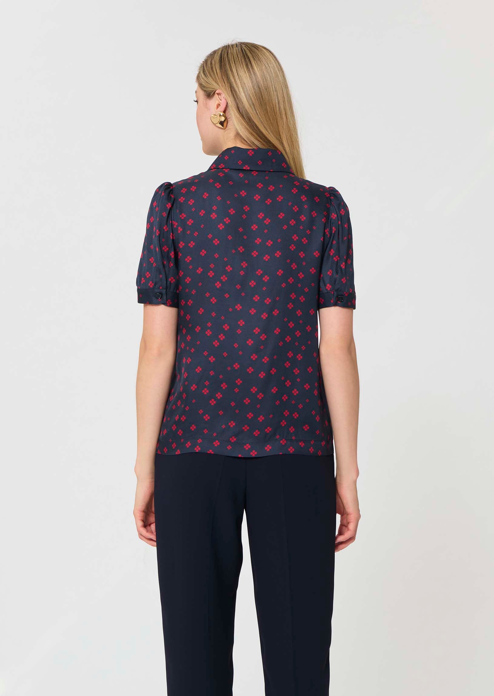 top in midnight blue with mini clover print