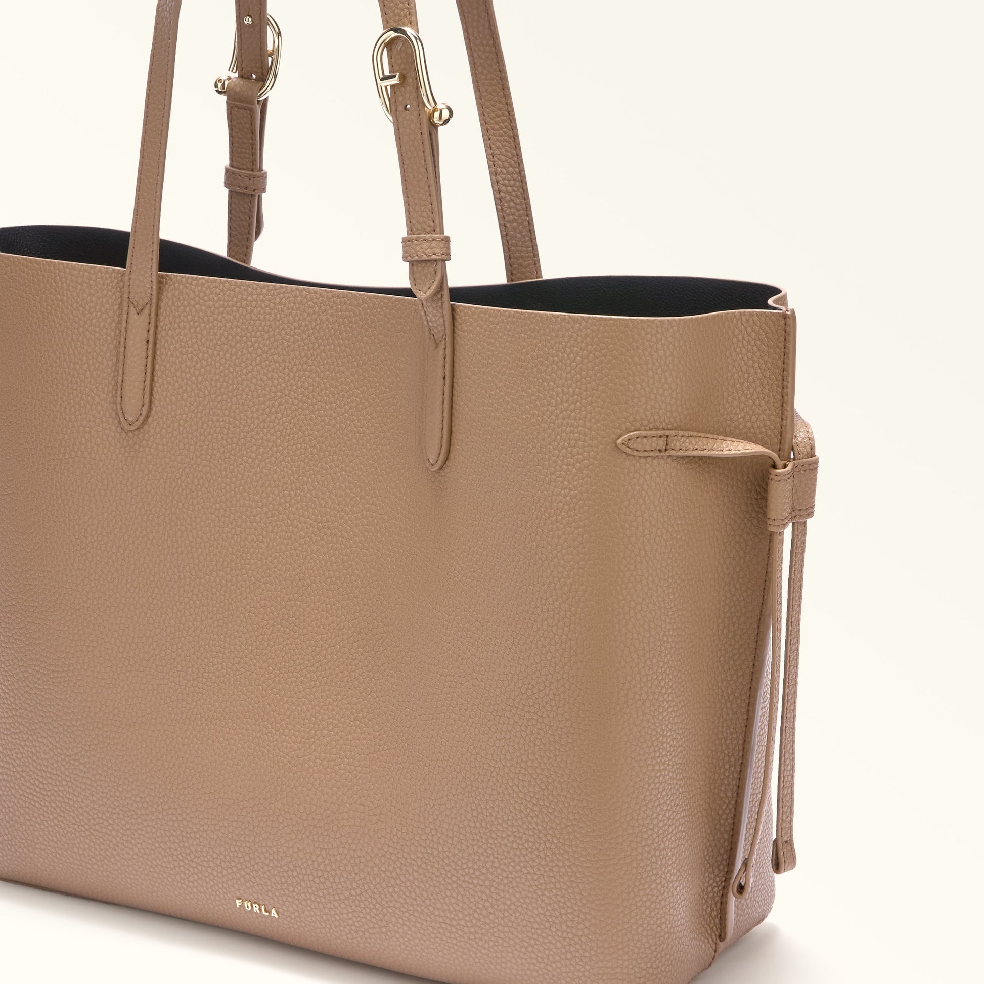 Furla Ava L Tote Bag In Leather