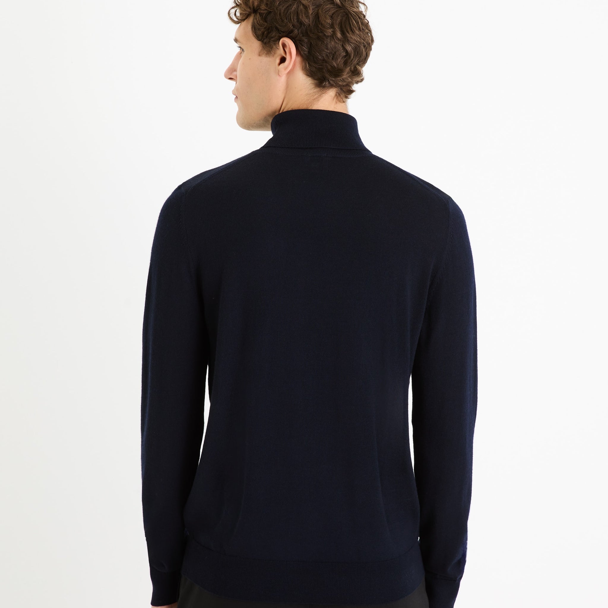 MENOS NAVY TUR NE JUM - Celio lebanon