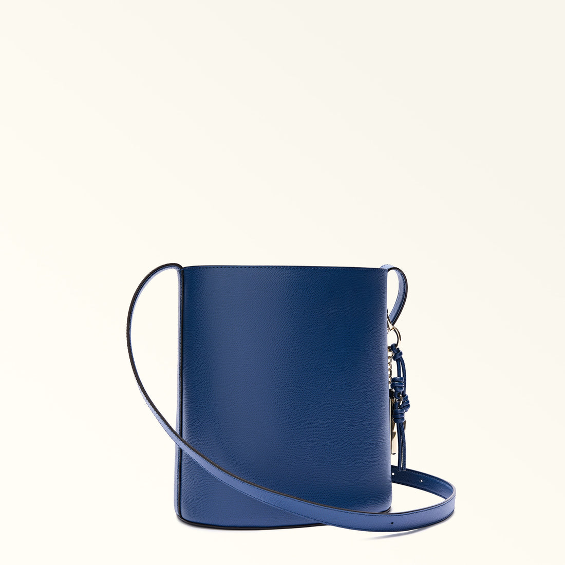 Furla Roxie S Bucket  Bag In Leather